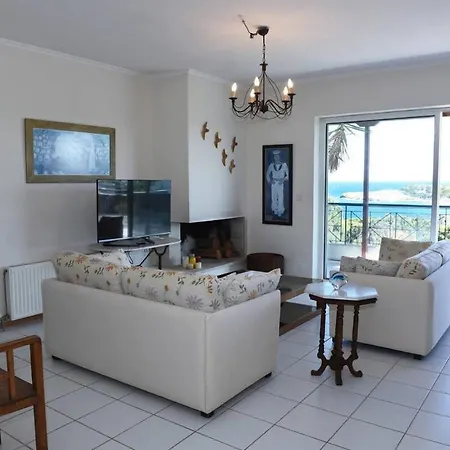 Floor 3bed 2bath With Stunning 360 View *