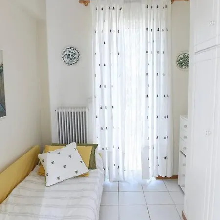 Floor 3bed 2bath With Stunning 360 View